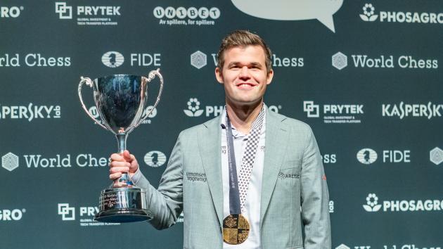 Carlsen Vence Campeonato Mundial de Xadrez 2018 em Playoff