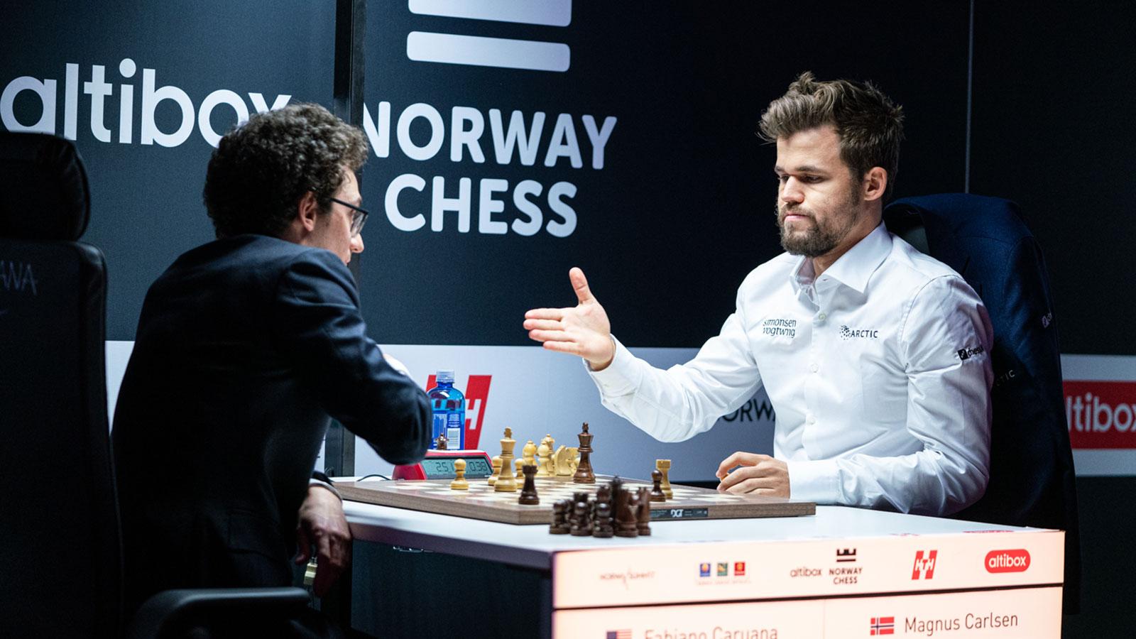 Magnus Carlsen forced to hold on for Game 2 draw with Fabiano
