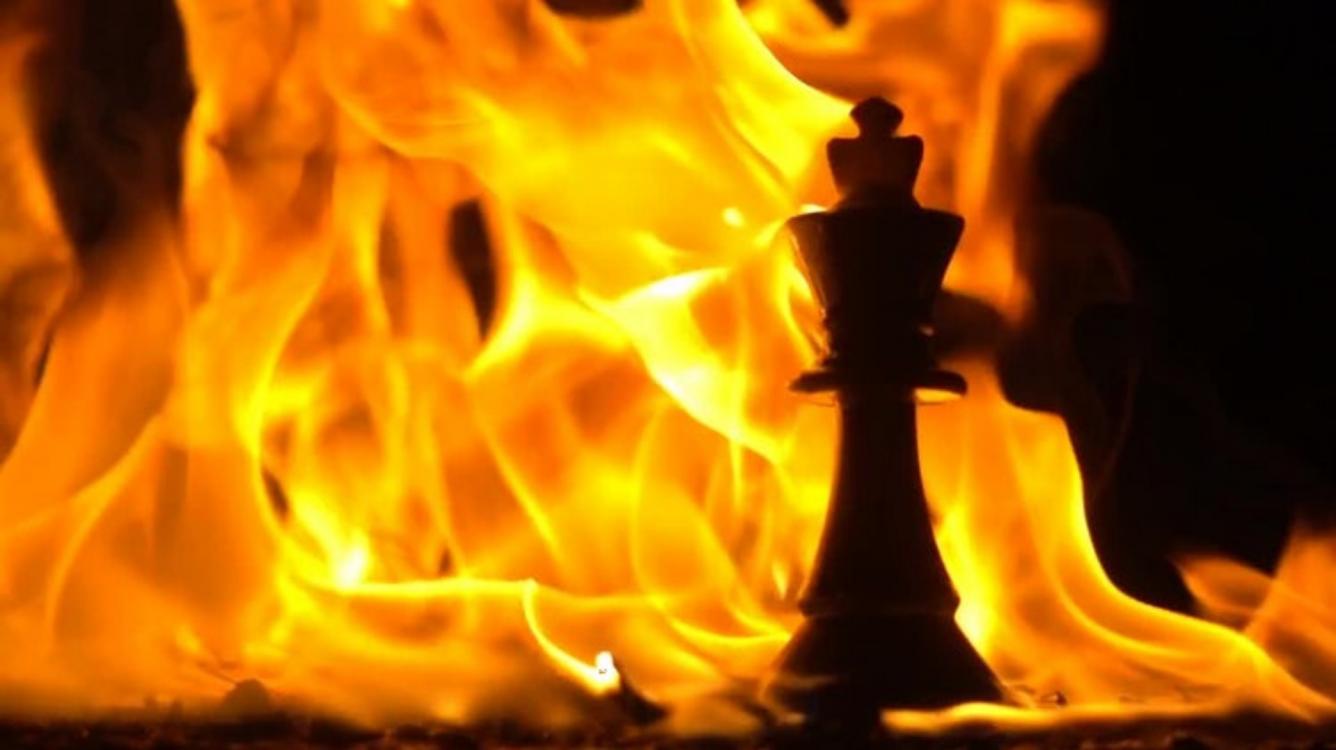 Game of the week: Fire on the chess board!