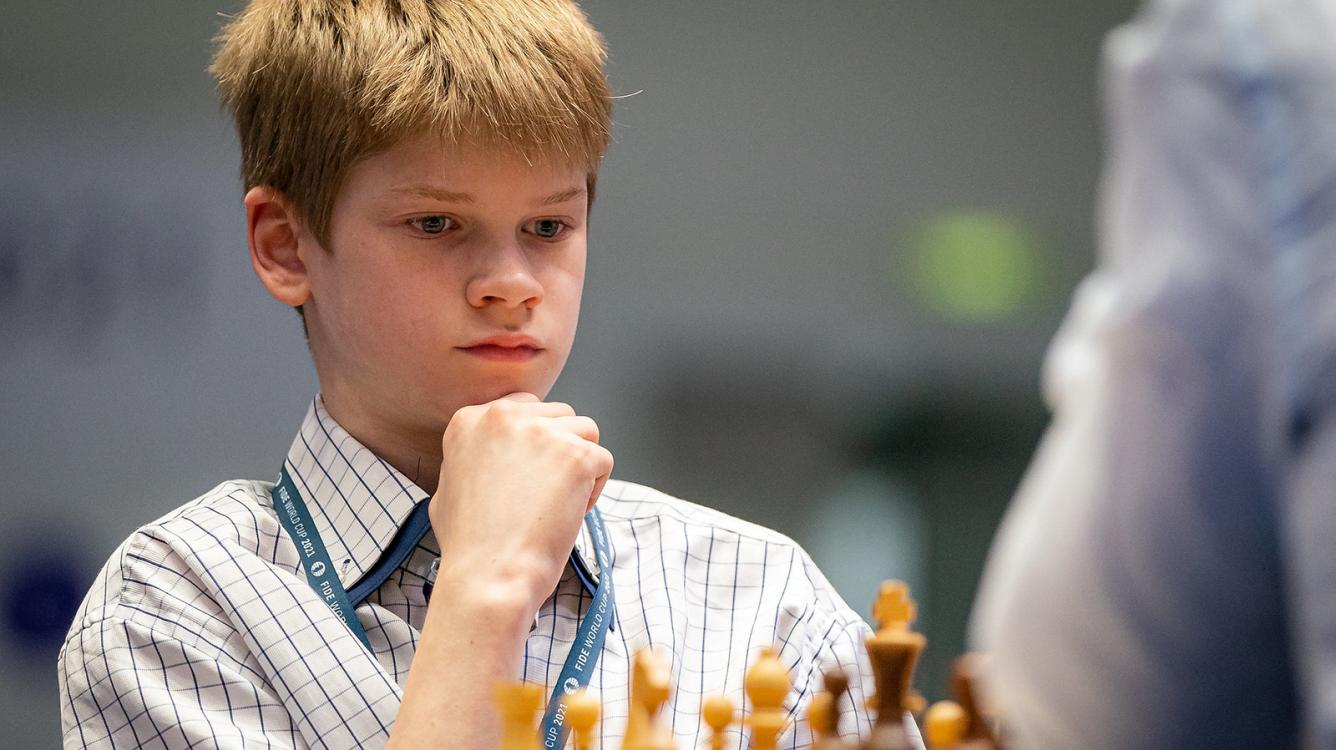 Murzin, de 14 anos, chega à 2ª rodada da Copa do Mundo de Xadrez da FIDE 
