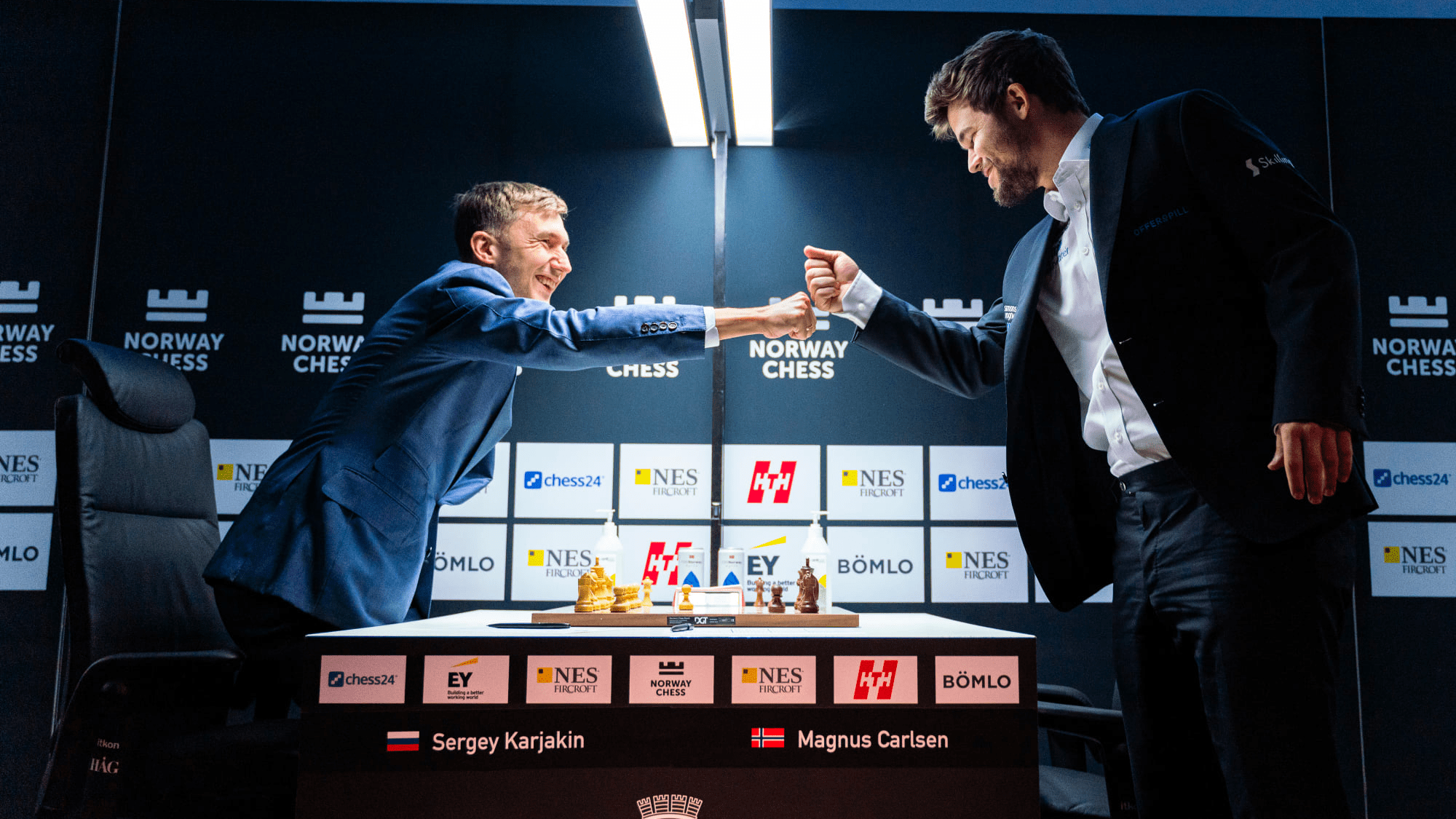 Alireza Firouzja (2754) vs Magnus Carlsen (2855)